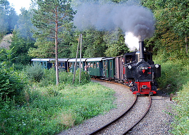 zeigt die Steyrtal-Dampfeisenbahn