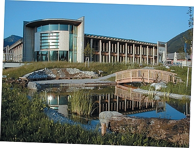  zeigt das Nationalparkzentrum in Molln